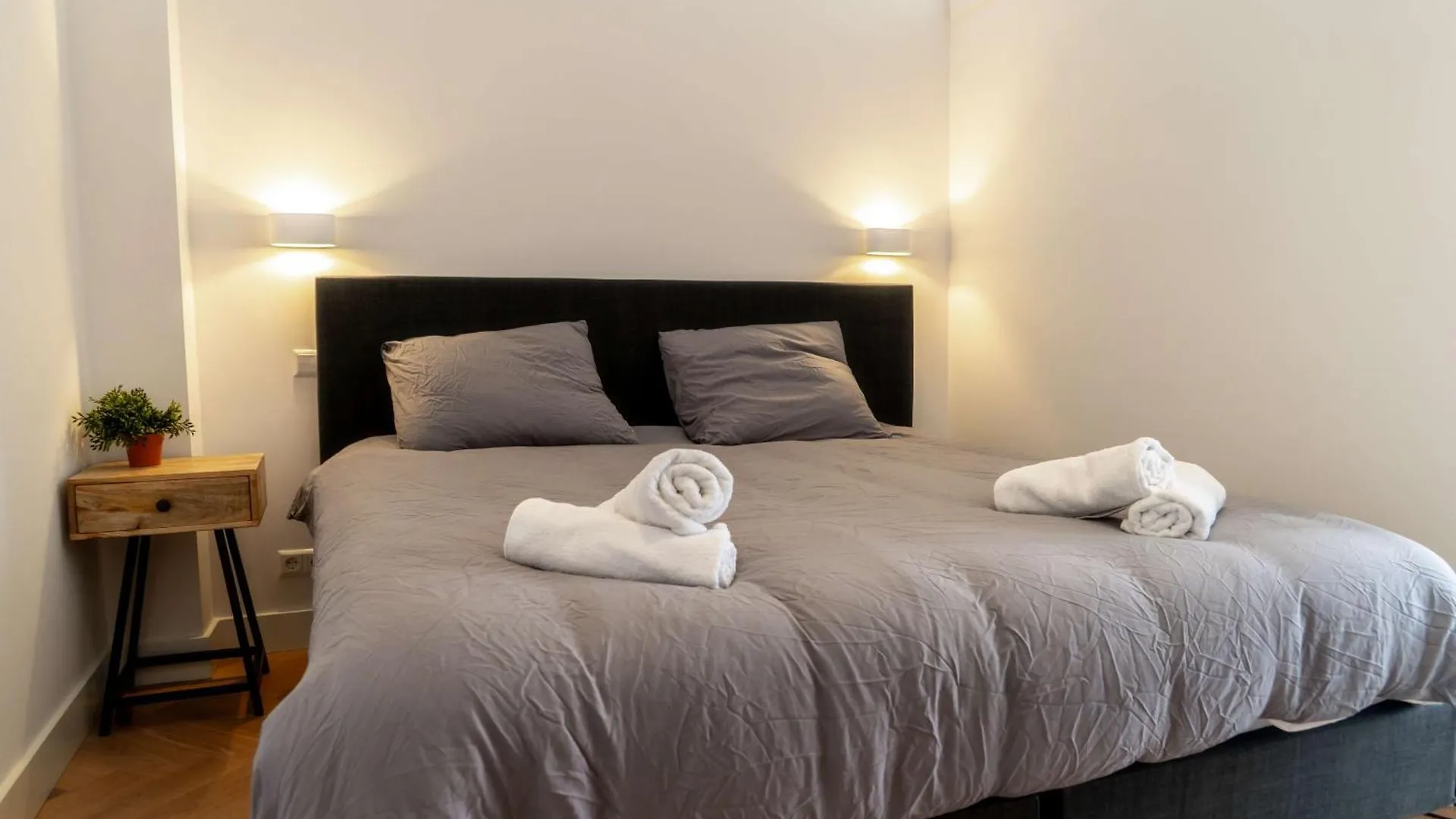 אמסטרדם Cozy One Bedroom Apartments At Centrum