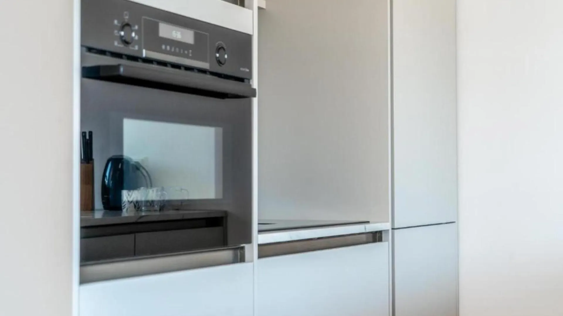 Cozy One Bedroom Apartments At Centrum Amsterdam Holland