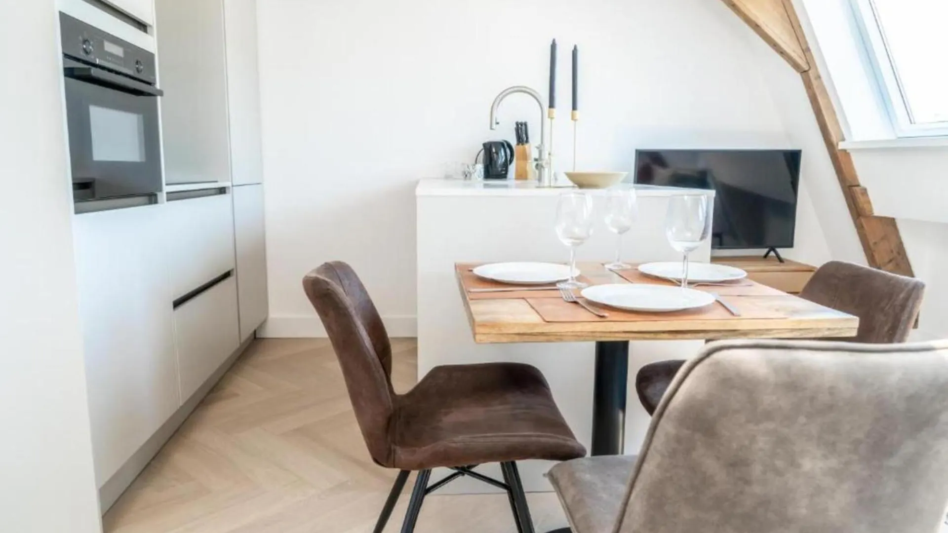 Cozy One Bedroom Apartments At Centrum Amsterdam